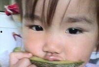 七个月宝宝吃哈密瓜视频,七个月宝宝品尝哈密瓜的甜蜜瞬间